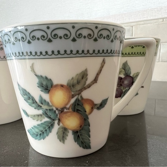 5 vintage coffee and tea cups